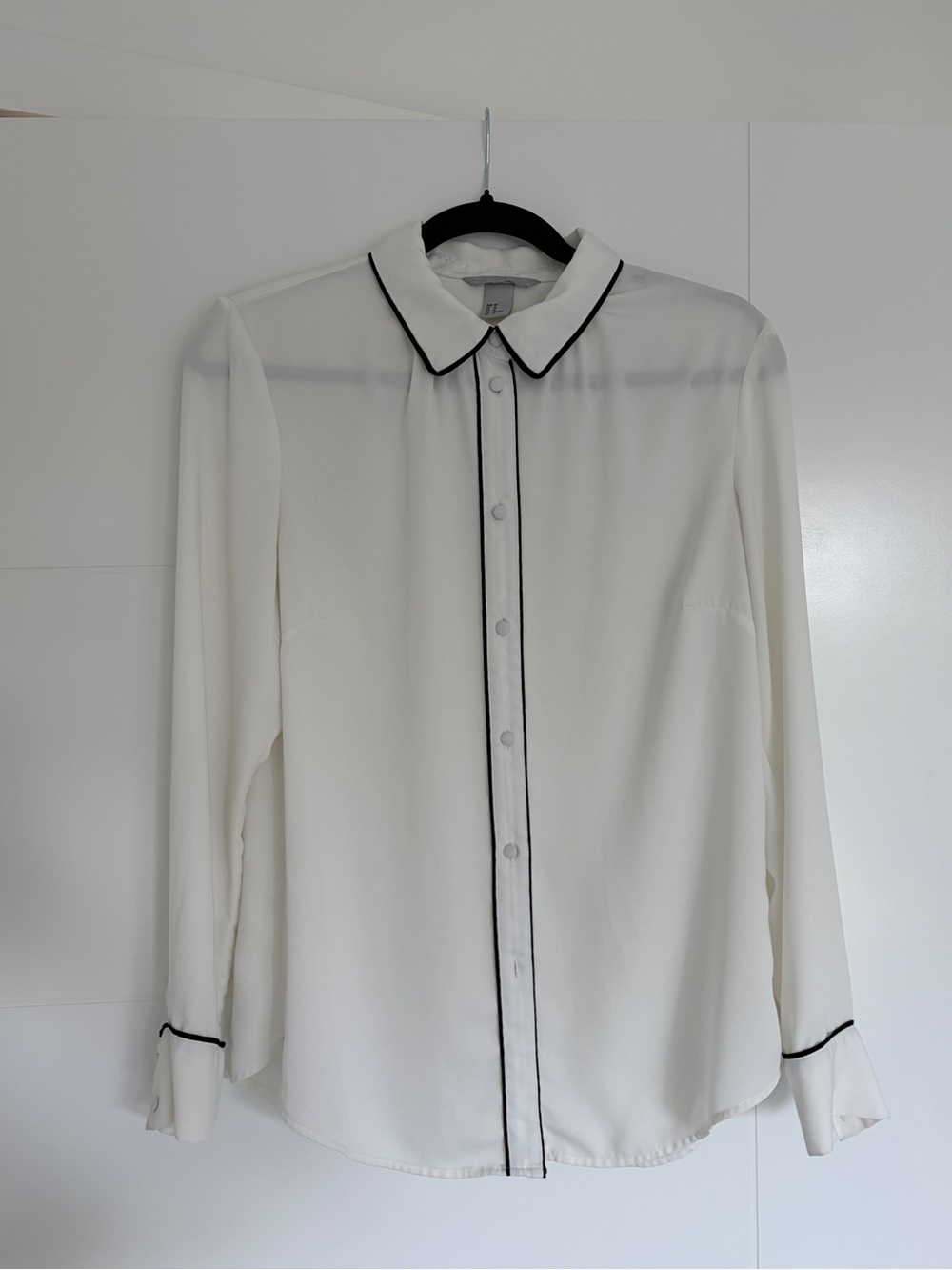 H&M White Button-Up Shirt with Black Piping